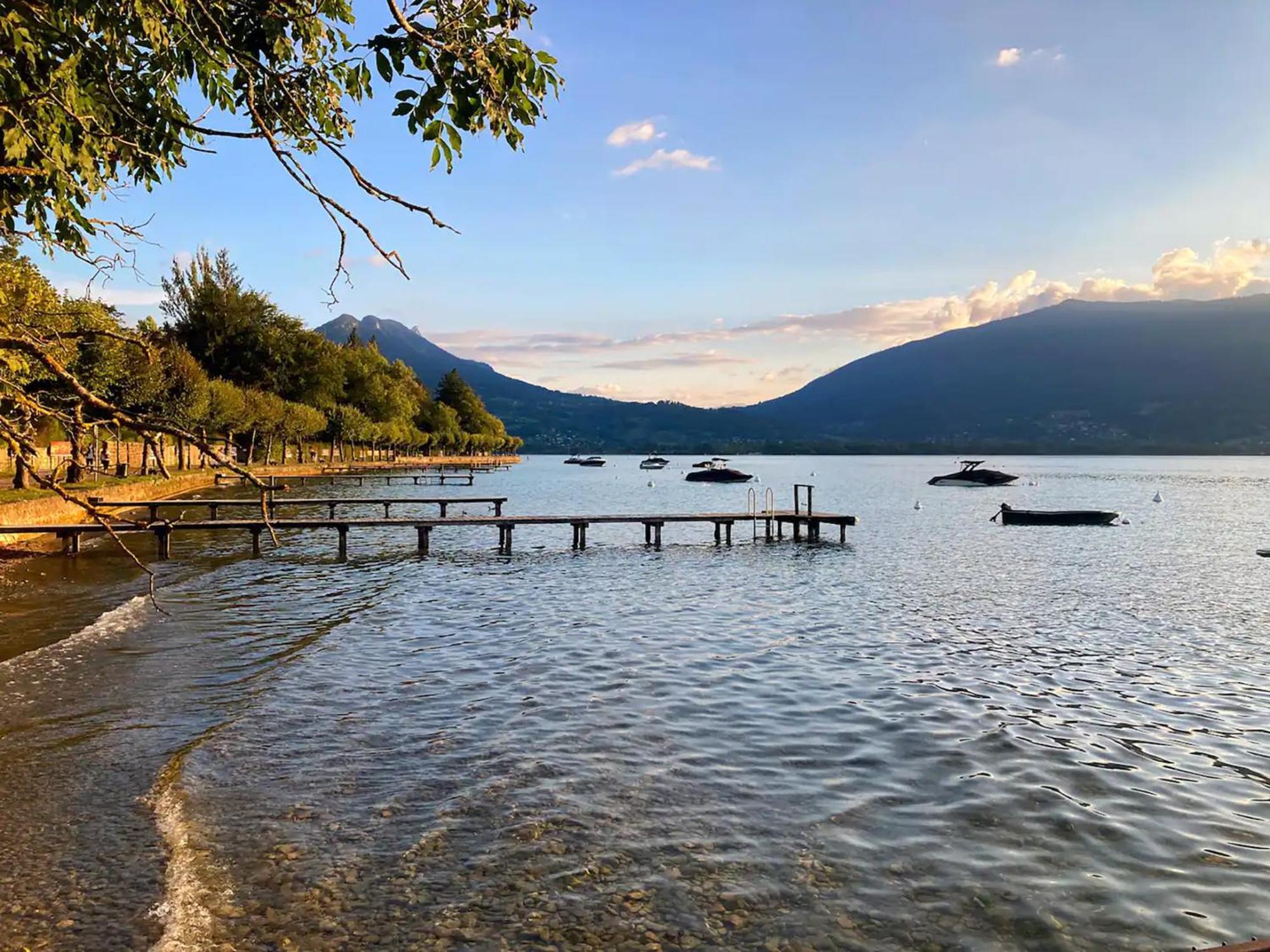 Cabane Pour Vos Vacances A 190M Du Lac D'Annecy Мантон-Сен-Бернар Экстерьер фото